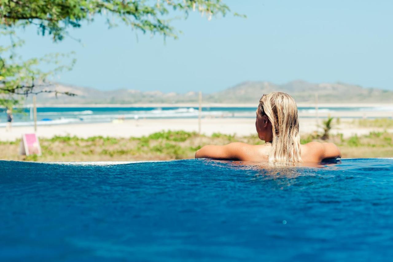 Witch'S Rock Surf Camp Hotel Tamarindo Exterior foto